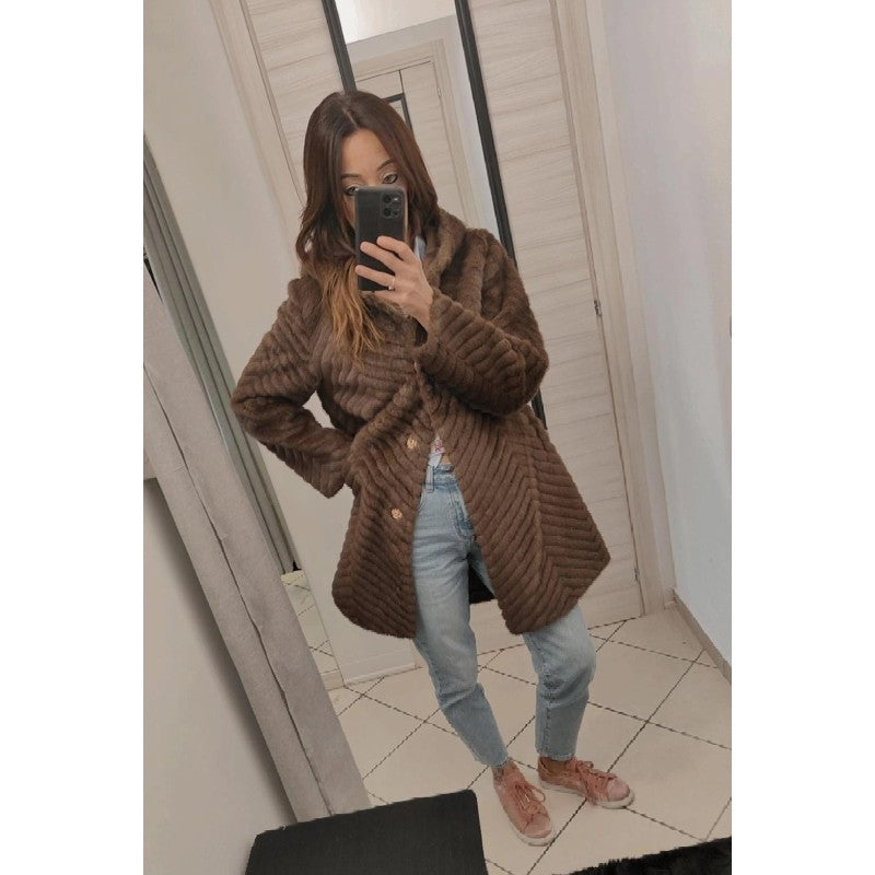 Cappotto con cappuccio in eco pelliccia
